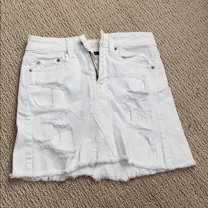 American Eagle white denim skirt